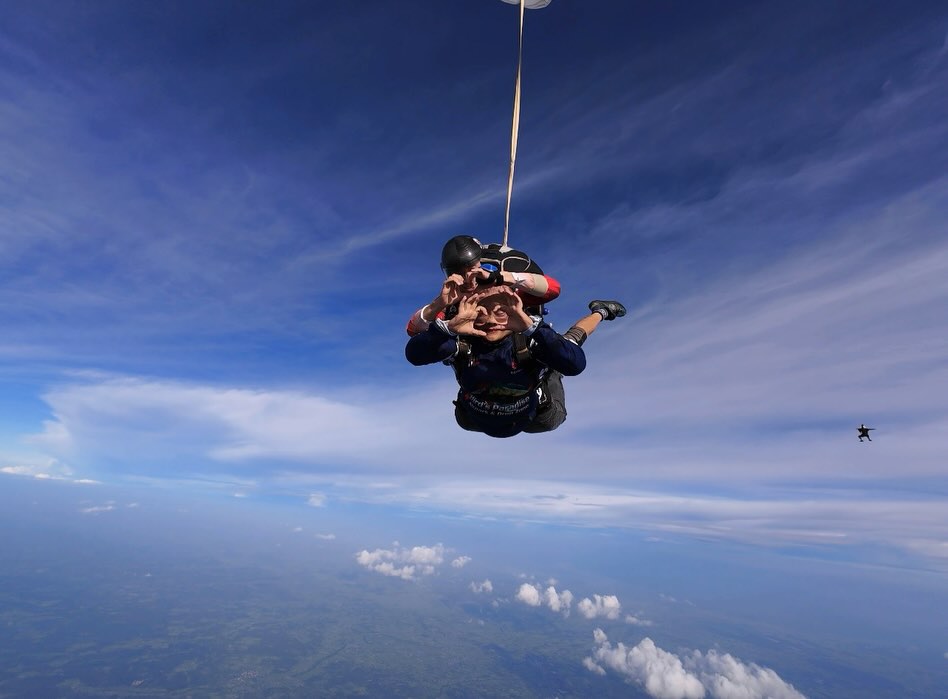 Tandem jump